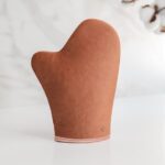 SELF-TANNING MITT For ultimate results